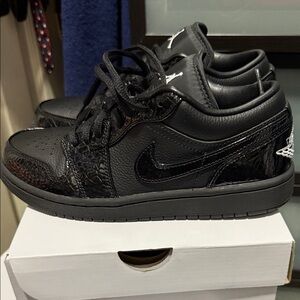 Nike Black Textured Sneakers